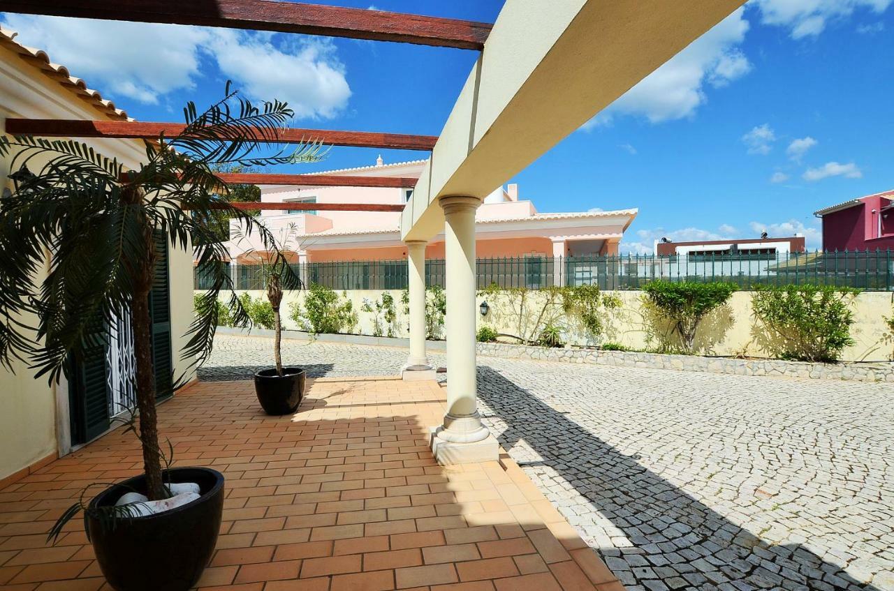 Suites & Beds Dp Αλμπουφέιρα Εξωτερικό φωτογραφία